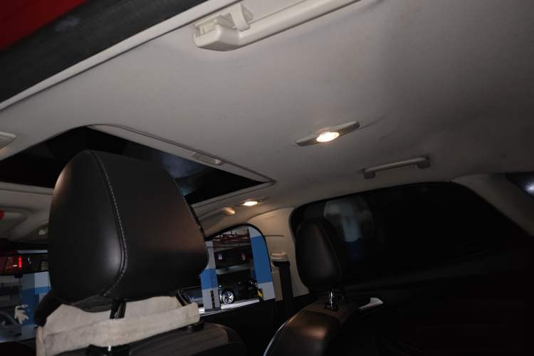 Used Ford Focus 2015 Hatchback 1.6L Automatic Fashion Edition
