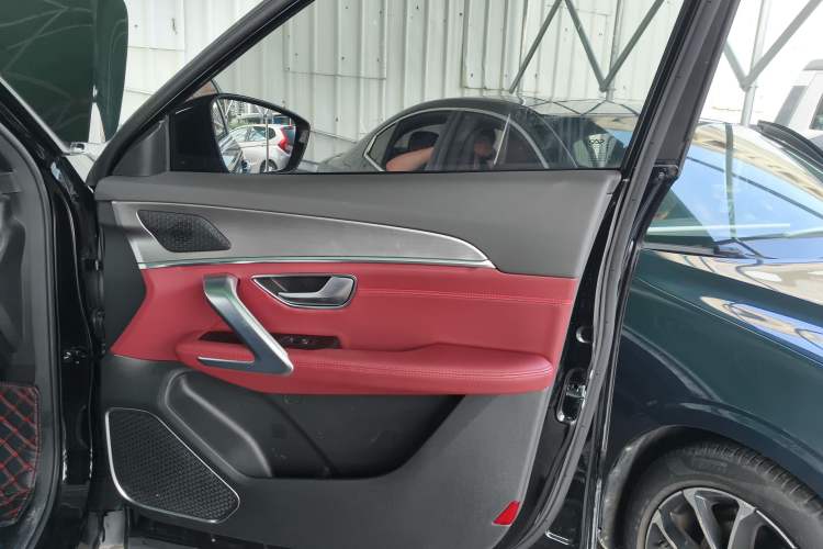 Used JETOUR X70 PLUS 2023 1.5T DCT Ziqiang PRO 5-Seater