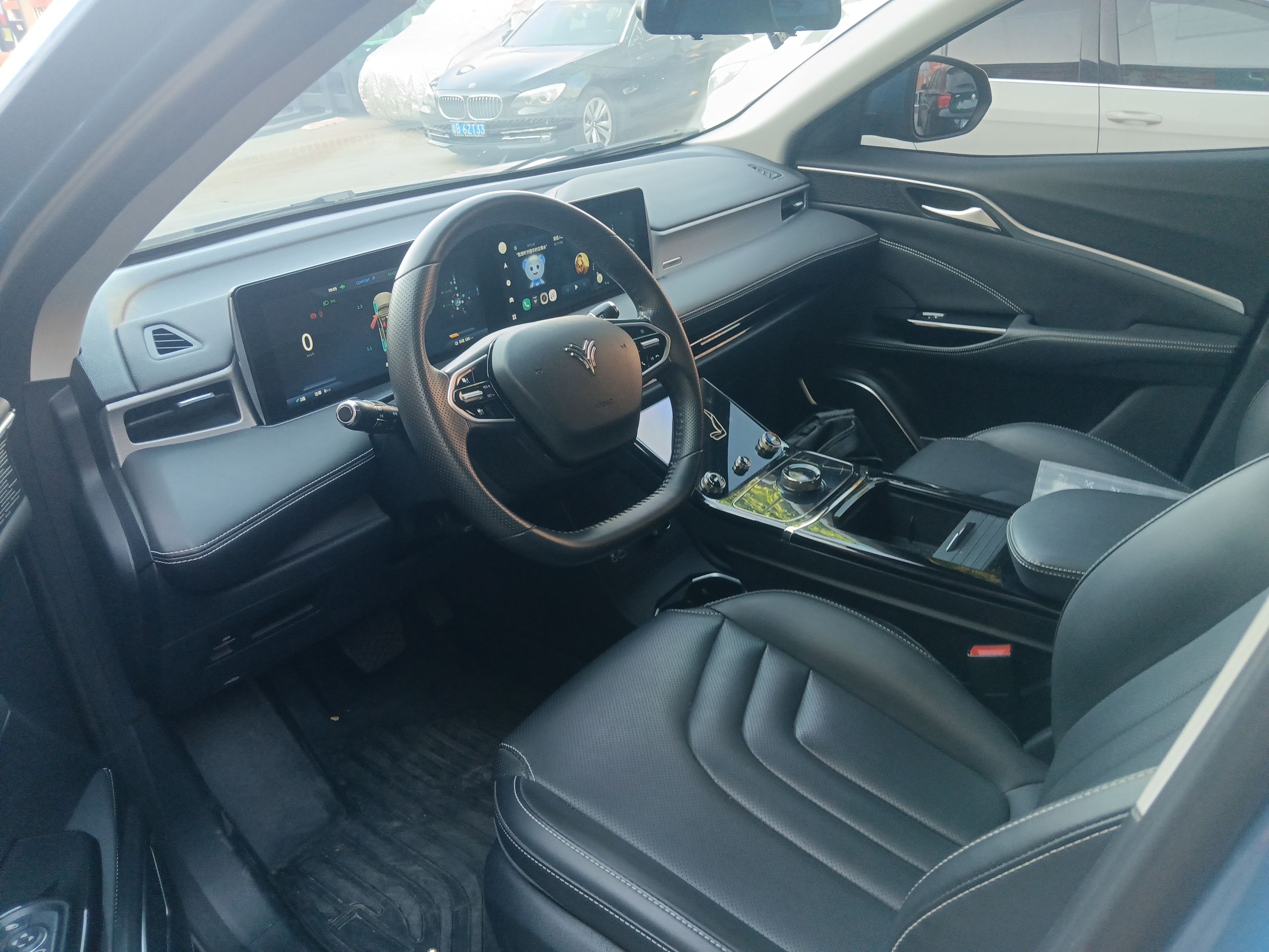 Переднее сиденье в автомобиле