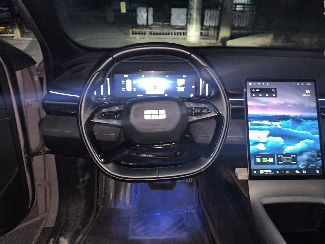Geely Galaxy L6 2024 125km Creative Edition — снимка 10