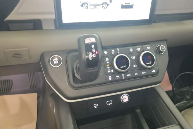 Used Land Rover Defender 2020 110 P400 HSE