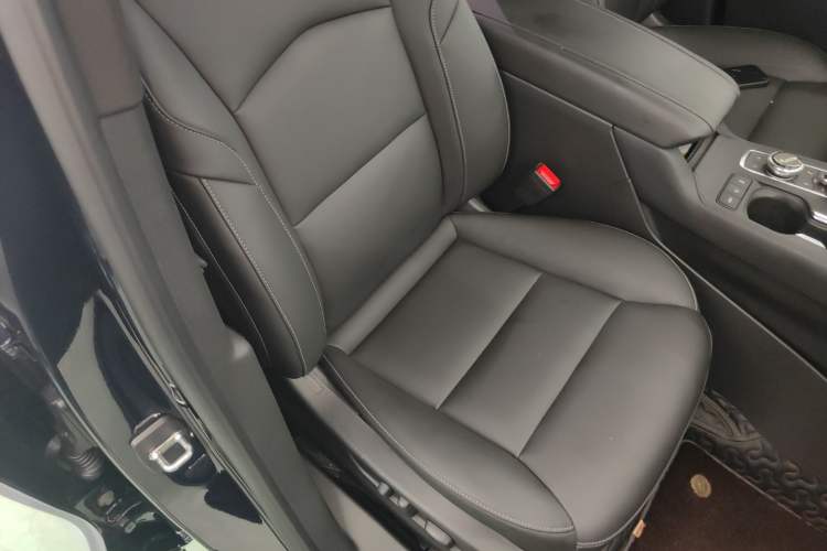 Used Cadillac XT4 2018 28T Two-Wheel Drive Leading Version