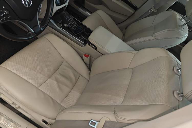 Used Acura RLX 2013 3.5L PAWS Edition