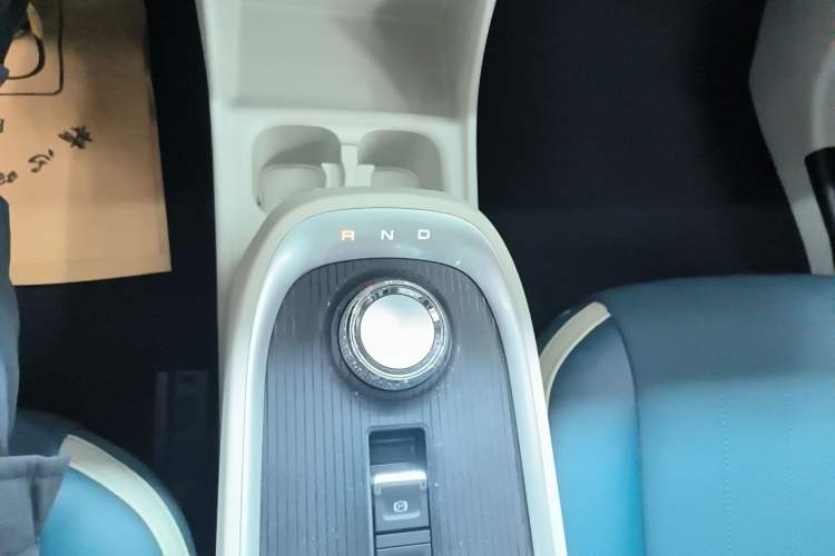 Used ORA Good Cat 2021 400km Standard Range Athena Edition Lithium-Ion Battery Gear Lever