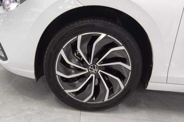 Used Volkswagen Golf 2021 280TSI DSG Pro Left Front Wheel Hub