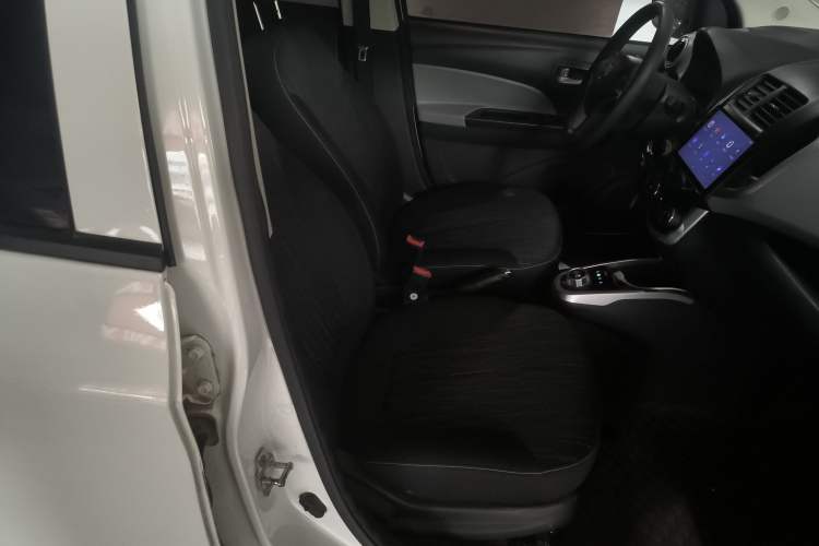 Used CHANGAN Benni E-Star 2021 National Edition Xin Yue Version Lithium Iron Phosphate (31.86 kWh) Right Front Seat