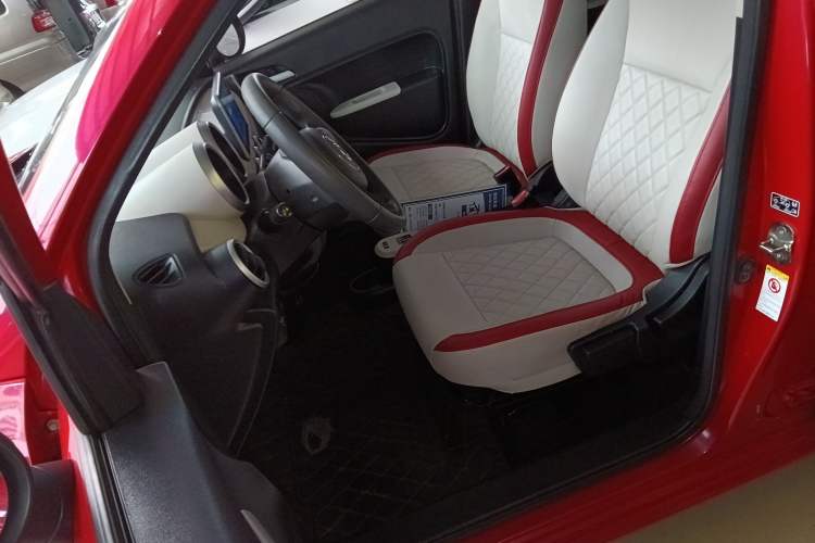 Used ORA Black Cat 2021 351 km Luxury Version
