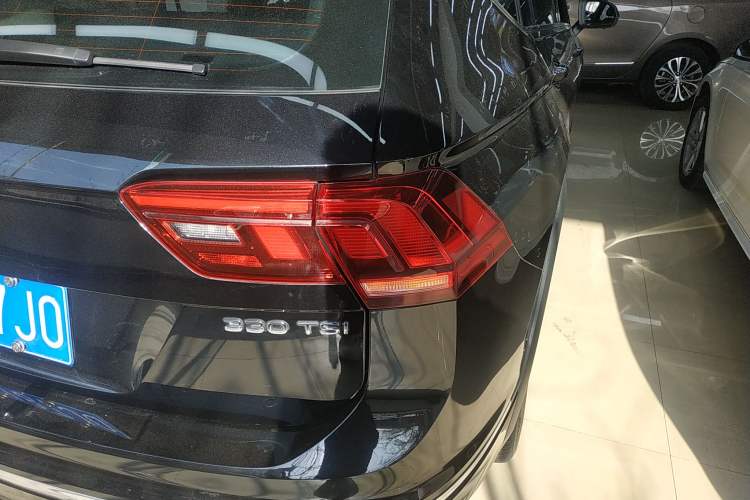 Used Volkswagen Tiguan L 2021 330TSI Automatic Two-Wheel Drive R-Line Enhanced Edition
