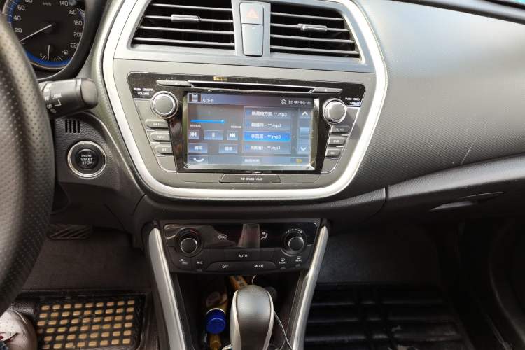 Used Suzuki S-Cross 2014 1.6L CVT Two-Wheel Drive Elite Version
