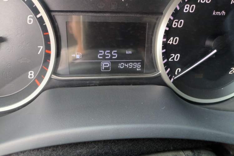 Used Nissan Sylphy 2016 1.6 XL CVT Deluxe Edition Odometer Close Up