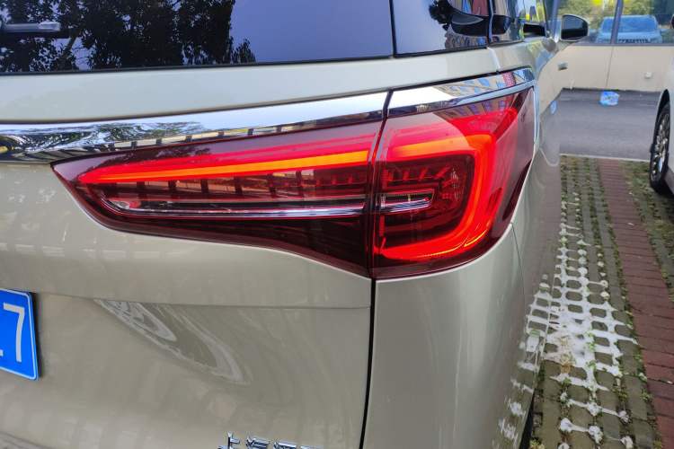 Used Buick GL8 2021 ES Land Cruiser 653T Flagship Model