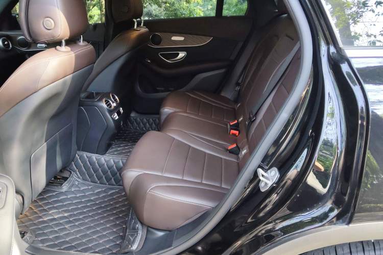 Used Mercedes-Benz GLC 2022 GLC 300 L 4MATIC Luxury Model Left Rear Seat