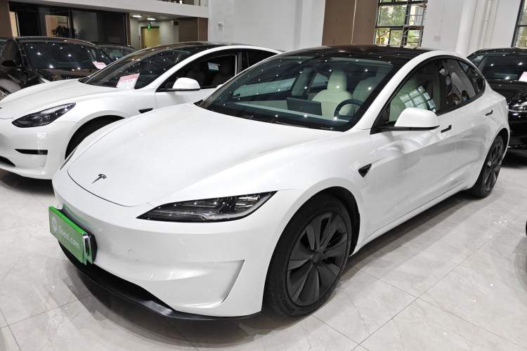 Used Tesla Model 3 2025 Long-Range All-Wheel-Drive Version