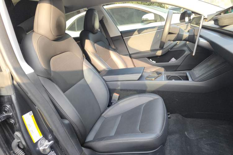 Used Tesla Model 3 2023 Rear-Wheel-Drive Version
