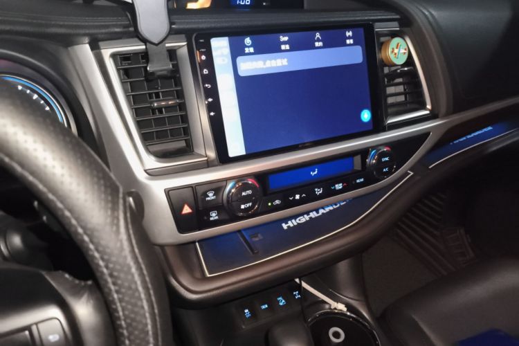 Used Toyota Highlander 2015 2.0T Four-Wheel Drive Luxury Edition 7-Seater Audio And AC Panel