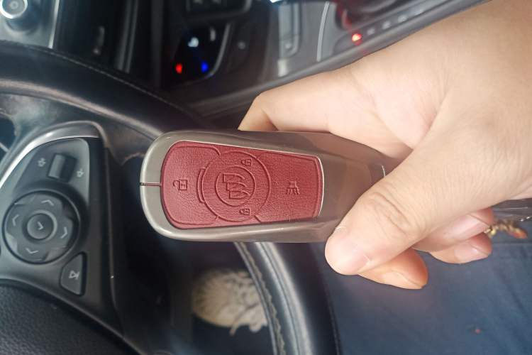 Used Buick Envision 2018 20T Two-Wheel-Drive Elite Model