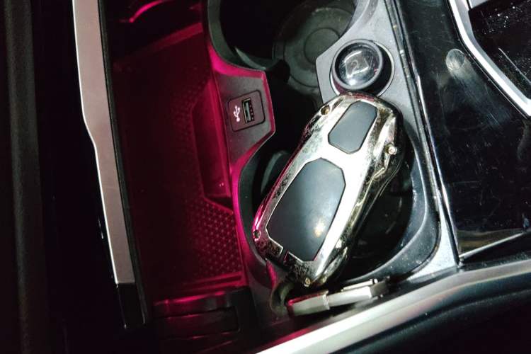 Used BMW i4 2023 eDrive35 Vehicle Key