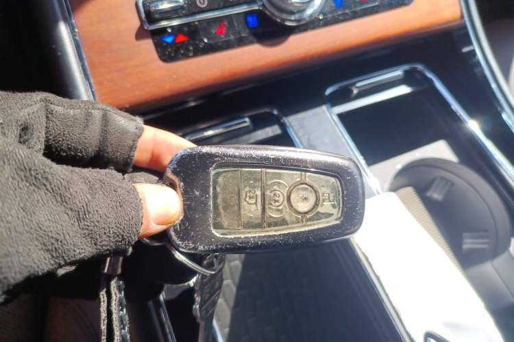 Used Lincoln Aviator 2023 3.0T V6 All-Wheel-Drive Executive Cruise Version Six Seats