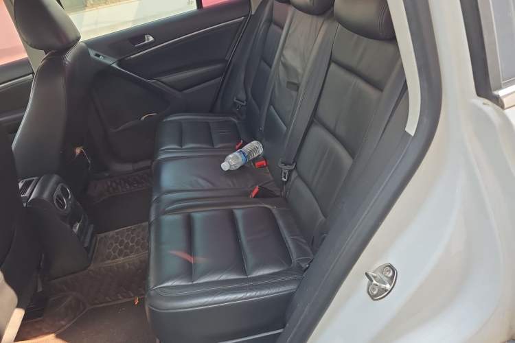 Used Volkswagen Tiguan 2015 1.8TSI Automatic Two-Wheel Drive Comfort Edition Left Rear Seat