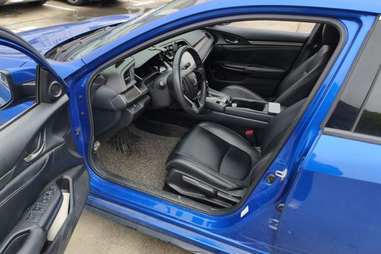 Used Honda Civic 2021 HATCHBACK 220TURBO CVT New Trendsetter Driver Seat