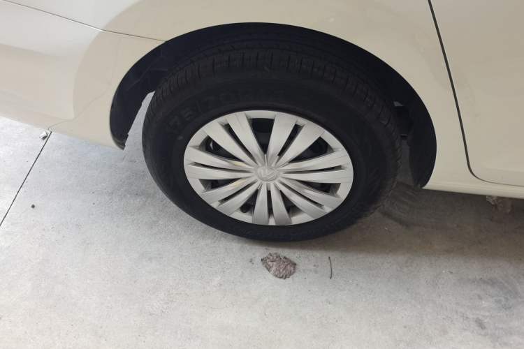 Used Volkswagen Santana 2021 1.5L Automatic Fashion Edition Right Rear Wheel Hub