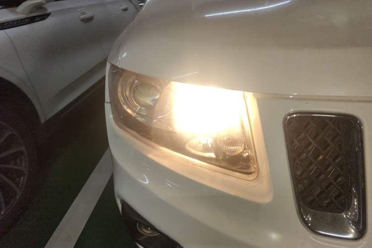 Used Jeep Compass 2013 2.4L four-wheel-drive sport version