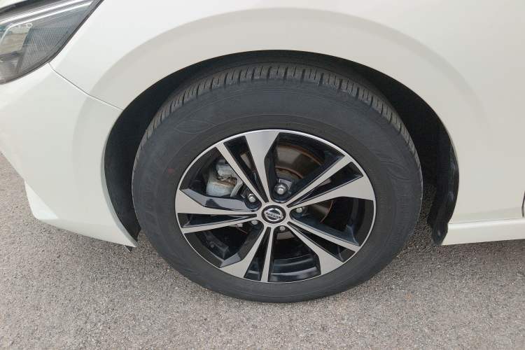 Used Nissan Sylphy 2022 1.6L XL CVT Smart Enjoyment Version Left Front Wheel Hub