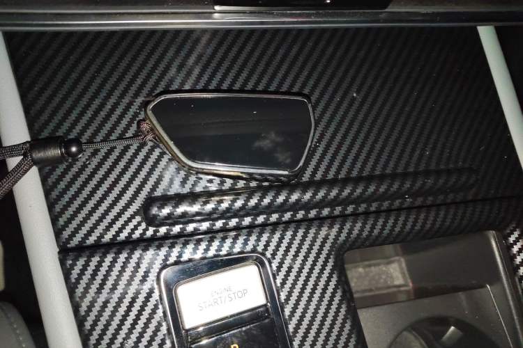 Used Volkswagen Teramont X 2022 380TSI Four-Wheel Drive Polar Night Limited Edition Vehicle Key