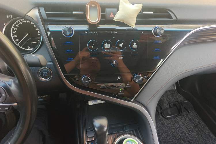 Used Toyota Camry 2019 2.5G Luxury Edition China VI Standard Audio And AC Panel