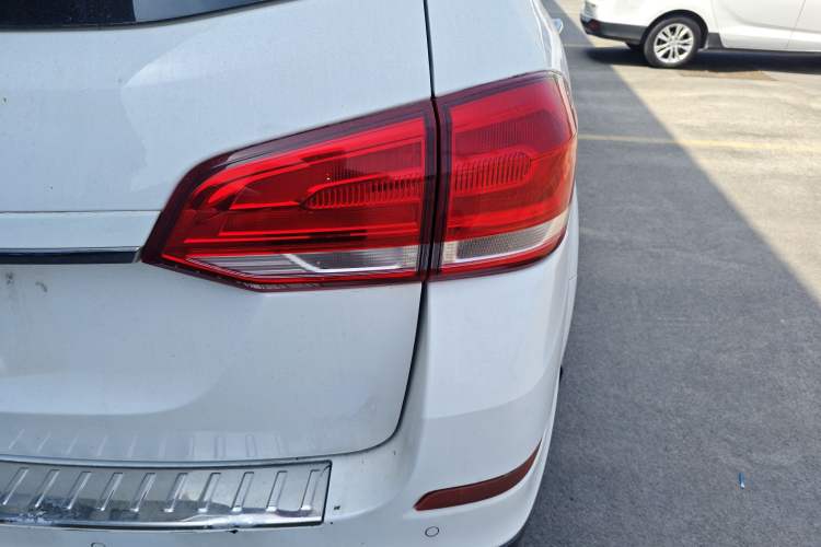 Used Haval H6 2017 Blue Label Sport Edition 1.5T Manual Two-Wheel Drive Elite Model Right Rear Taillight