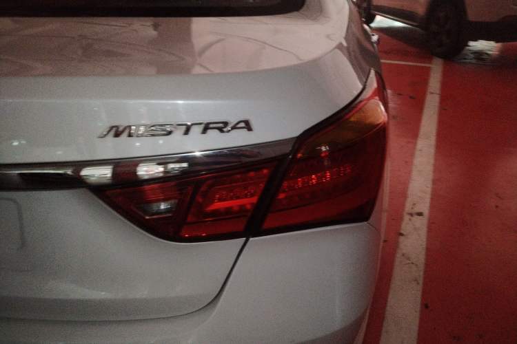 Used Hyundai Mistra 2016 1.8L Automatic Deluxe DLX Model Exterior 3