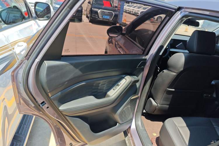 Used Wuling Xingyun 2023 2.0L DHT Flagship Edition