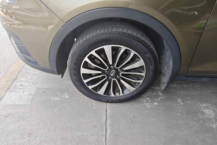 Used GAC Trumpchi GS5 Super 2015 1.8T Automatic Two-Wheel Drive Luxury Edition
