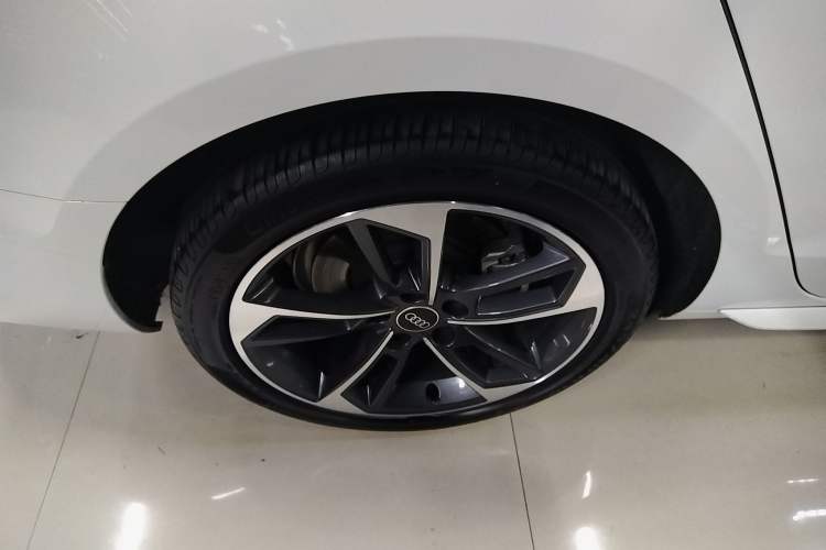 Used Audi A4L 2024 40 TFSI Fashion Dynamic Model