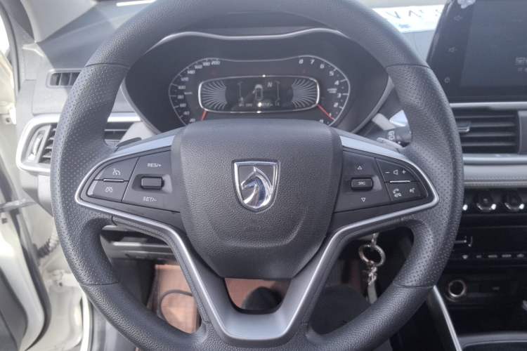 Used Baojun 510 2017 1.5L Automatic Fashion Model
