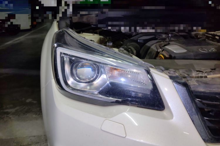 Used Subaru Forester 2016 2.5i Luxury Navigation Edition Right Front Headlight