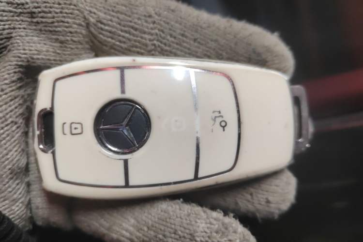 Used Mercedes-Benz GLC 2020 GLC 300 L 4MATIC Dynamic Edition Vehicle Key