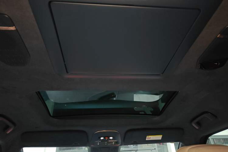 Used Zeekr 009 2022 WE Edition
