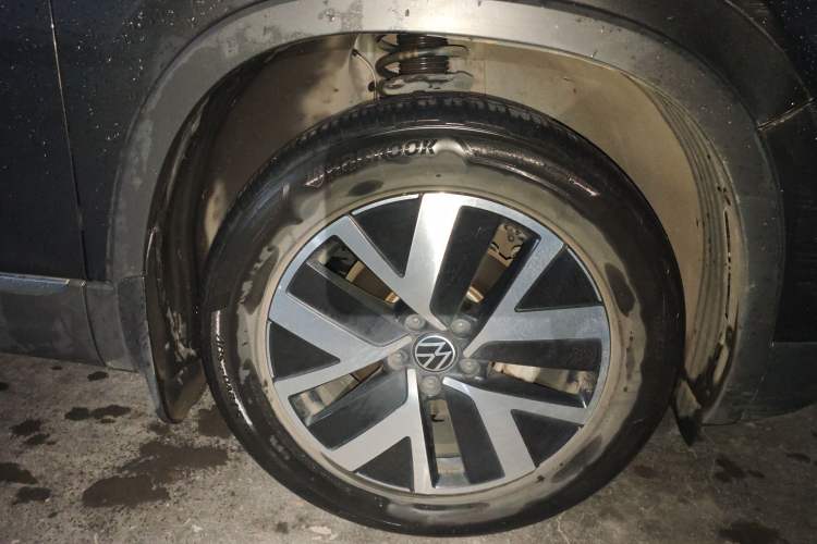 Used Volkswagen Tayron 2023 280TSI Two-Wheel-Drive Luxury Plus Advanced Version
