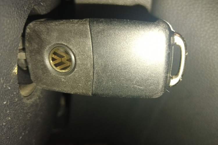 Used Volkswagen Sagitar 2015 1.6L Automatic Comfort Model Vehicle Key