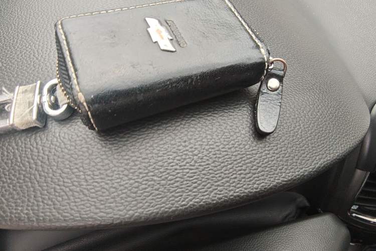 Used Chevrolet Captiva 2012 2.4L 4x4 Flagship Edition 7 Seats Vehicle Key