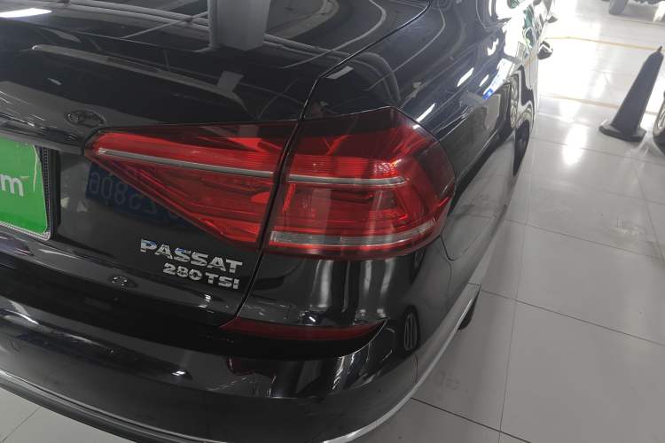 Used Volkswagen Passat 2017 280TSI DSG Luxury Edition