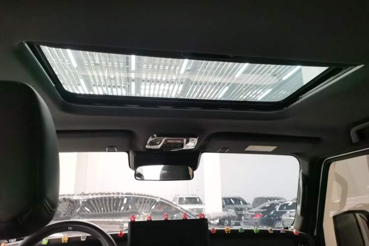 Used 212 T01 2024 2.0T Mechanic
