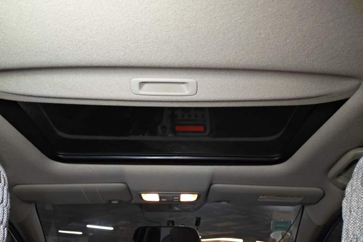 Used Honda Fit 2011 1.5L Automatic Luxury Edition Headliner