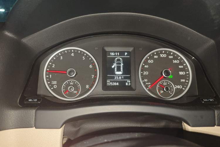 Used Volkswagen Tiguan 2013 1.8 TSI Automatic Two-Wheel Drive Comfort Edition Instrument Cluster