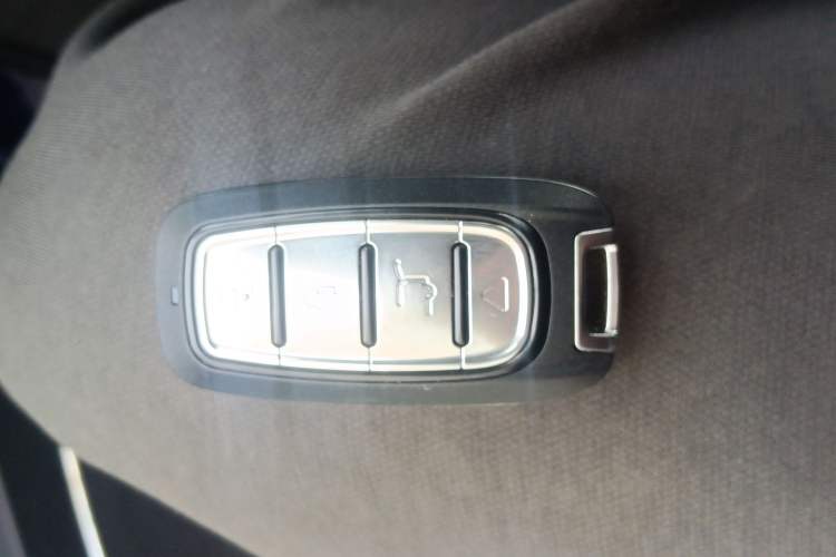 Used Hongqi HS5 2022 Revised Version 2.0T Smart Connect Flagship Edition