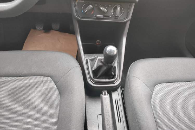 Used Volkswagen Jetta 2017 1.4L Manual Fashion Edition