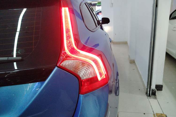 Used Volvo V60 2017 T5 Zhiyi Edition China V Standard