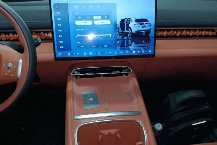 Used Deepal S07 2026 230Ultra with Huawei Qiankun ADS SE Edition Audio And AC Panel