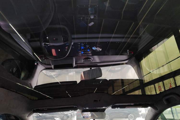 Used Geely Galaxy E8 2025 700 km Long-Range Intelligent Driving Version
